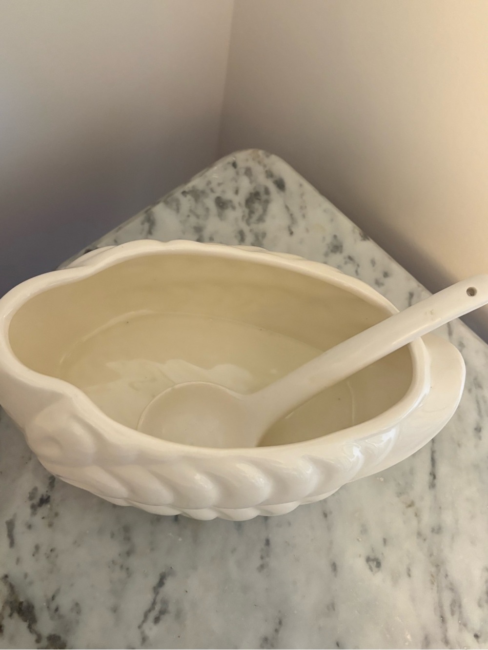 Vintage White Ceramic Swan Serving Dish with Spoon - Picture 2 of 4
